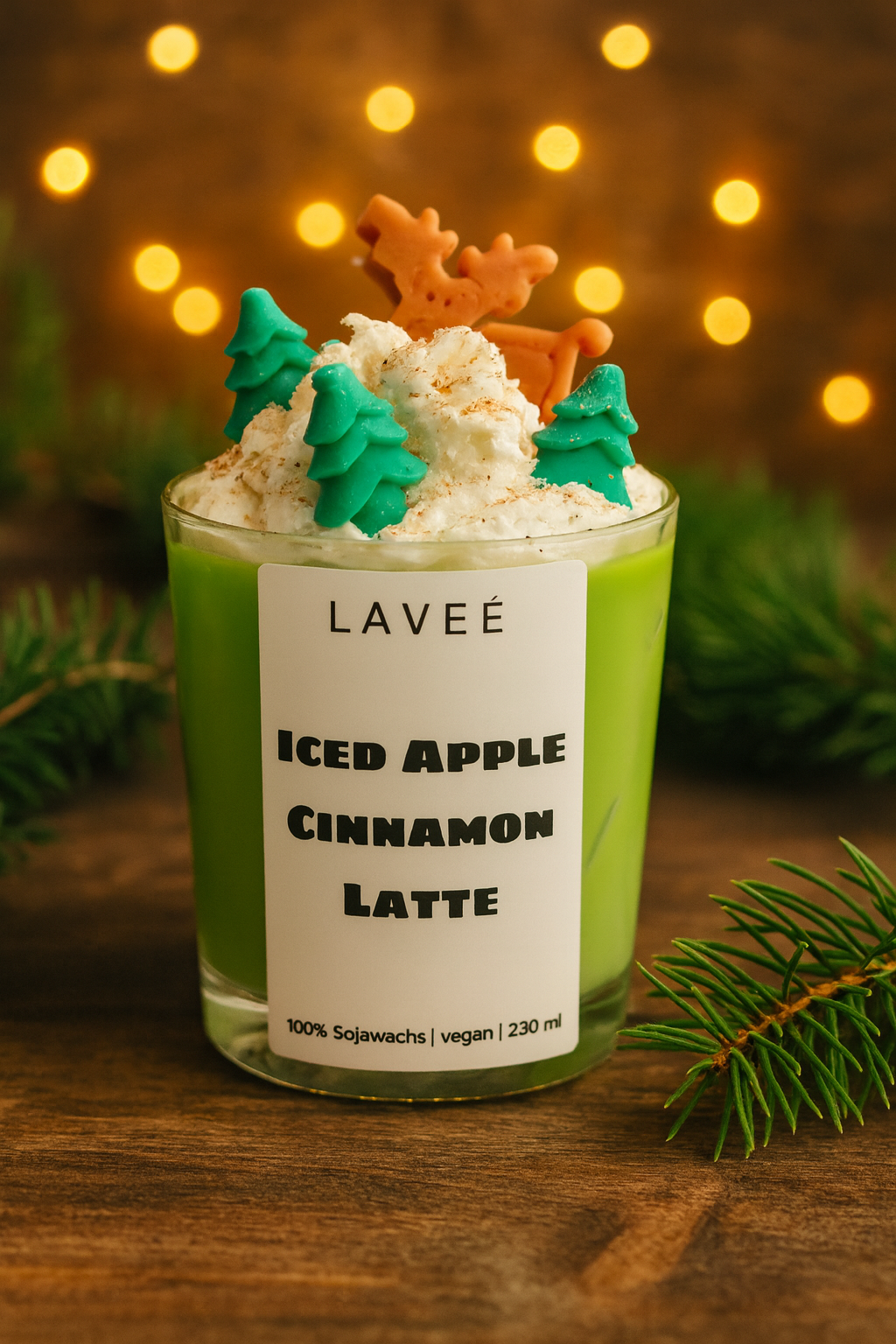 Weihnachtskerze „Iced Apple Cinnamon Latte“ grün | 230ml